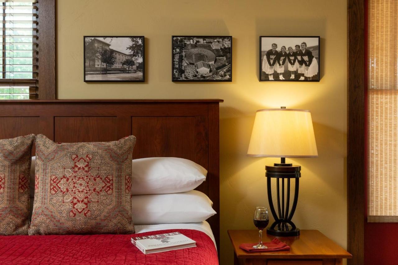 The Buckingham Inn マディソン エクステリア 写真